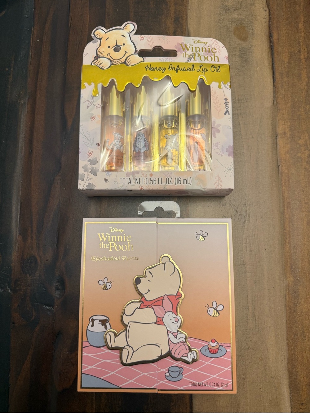 Disney Taste Beauty Pooh Eyeshadow Lip Oil Gift Set NEW